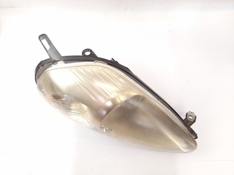 Recambio de faro derecho para fiat grande punto (199) 1.9 d multijet referencia OEM IAM 89101388  