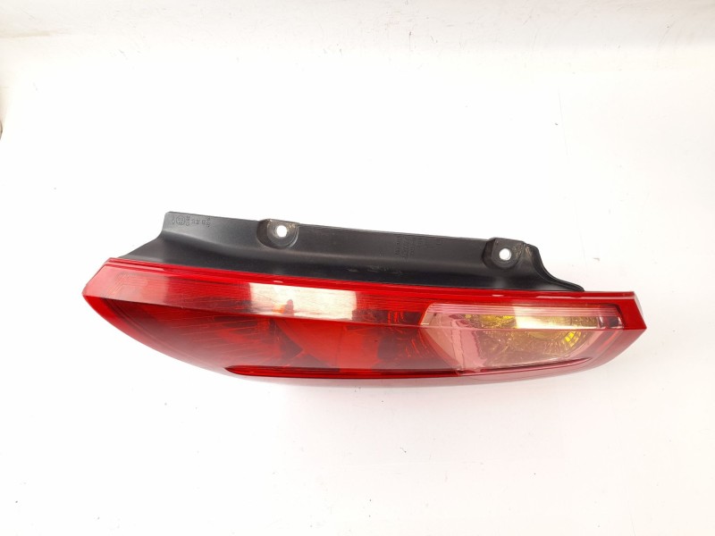 Recambio de piloto trasero derecho para fiat grande punto (199) 1.9 d multijet referencia OEM IAM 51701590  