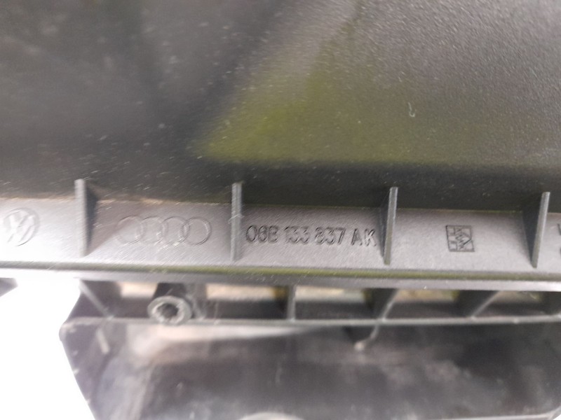 Recambio de filtro aire para audi a4 avant (8e) 1.8 t referencia OEM IAM 06B133837AK  