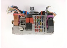 Recambio de caja reles / fusibles para fiat punto berlina (188) 1.2 cat referencia OEM IAM 406626   2