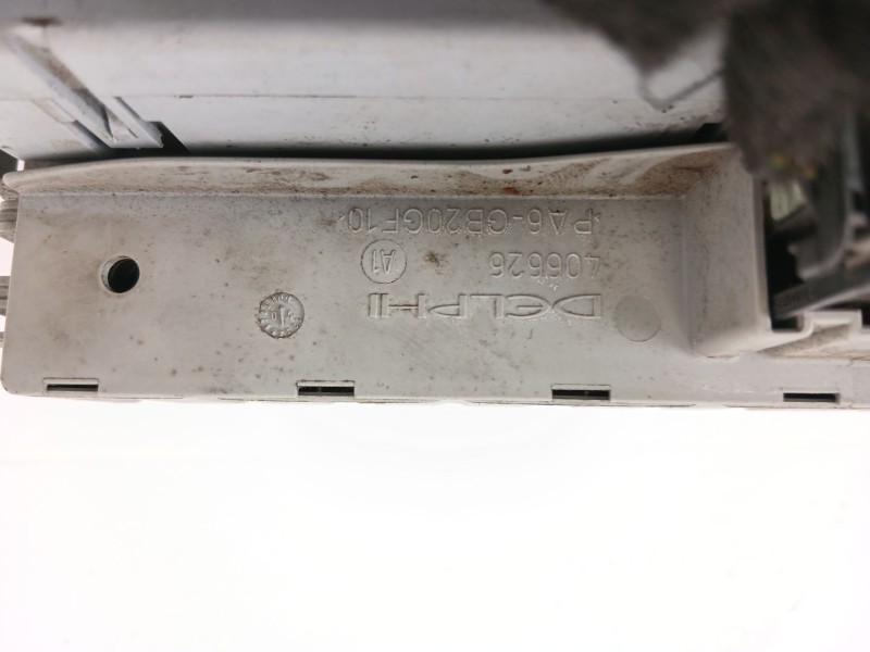 Recambio de caja reles / fusibles para fiat punto berlina (188) 1.2 cat referencia OEM IAM 406626  