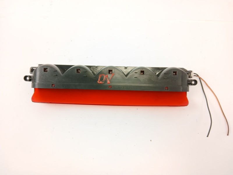 Recambio de luz central de freno para fiat punto berlina (188) 1.2 cat referencia OEM IAM 03308060  