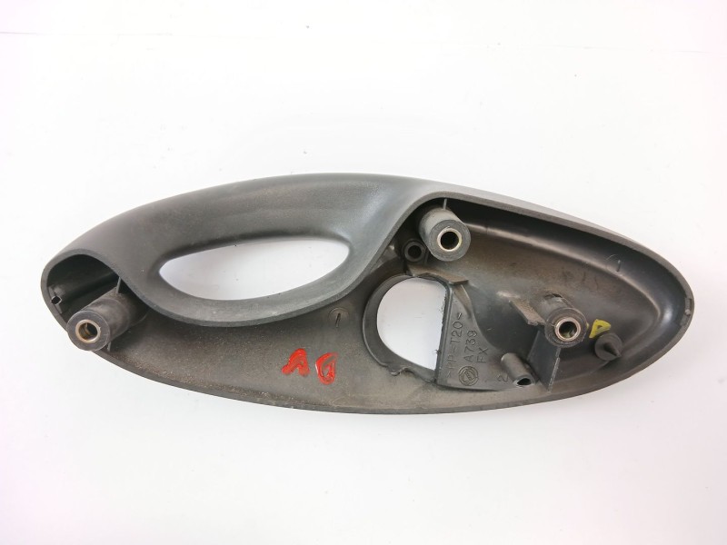 Recambio de moldura para fiat punto berlina (188) 1.2 cat referencia OEM IAM   