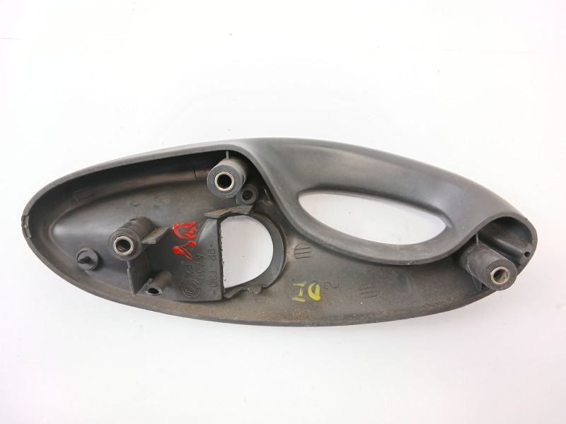 Recambio de moldura para fiat punto berlina (188) 1.2 cat referencia OEM IAM   