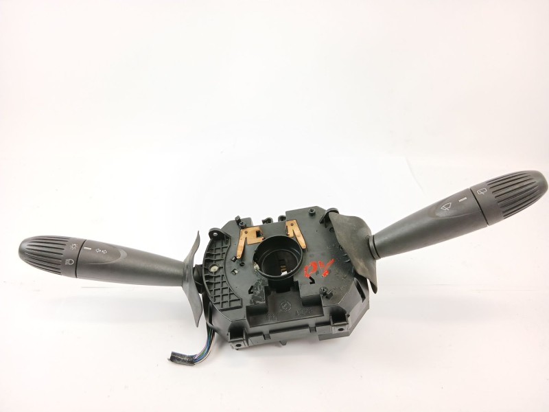Recambio de mando volante para fiat punto berlina (188) 1.2 cat referencia OEM IAM 735267951  
