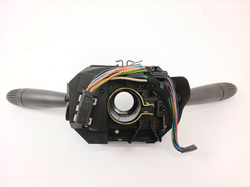 Recambio de mando volante para fiat punto berlina (188) 1.2 cat referencia OEM IAM 735267951  