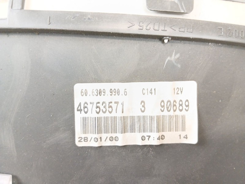 Recambio de cuadro instrumentos para fiat punto berlina (188) 1.2 cat referencia OEM IAM   