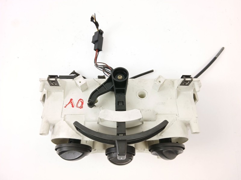 Recambio de mando calefaccion / aire acondicionado para fiat punto berlina (188) 1.2 cat referencia OEM IAM 141740100  