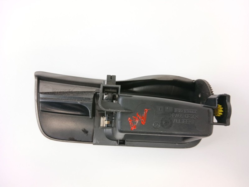 Recambio de cenicero para renault laguna ii (bg0/1_) 1.9 dci (bg08, bg0g) referencia OEM IAM 8200025854  