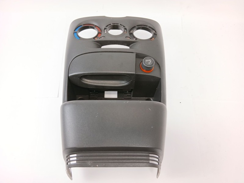Recambio de consola central para fiat punto berlina (188) 1.2 cat referencia OEM IAM   
