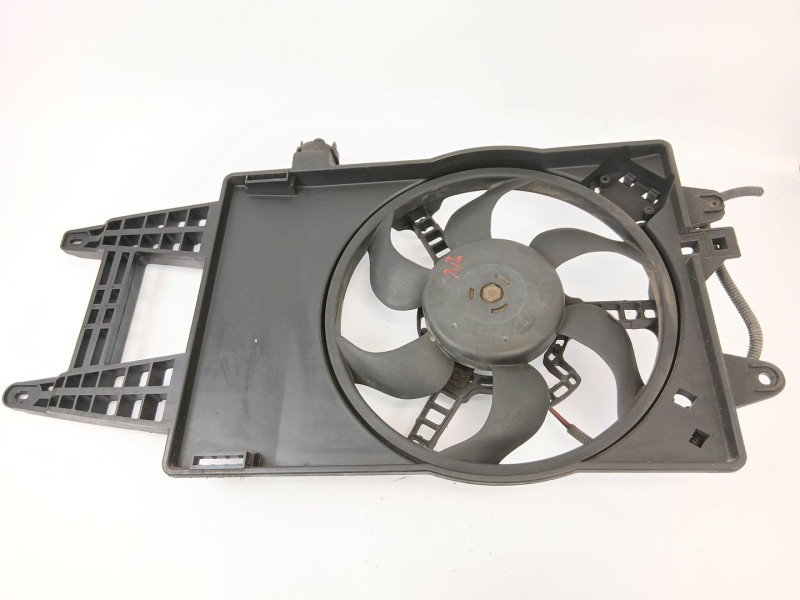 Recambio de electroventilador para fiat punto berlina (188) 1.2 cat referencia OEM IAM 823500800  