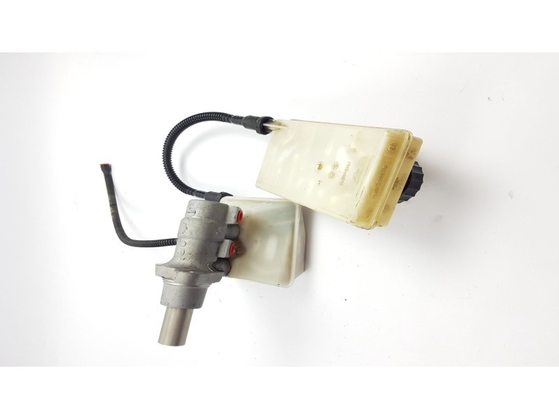 Recambio de bomba freno para peugeot 3008 1.6 hdi fap referencia OEM IAM 9654002180 965400218001 