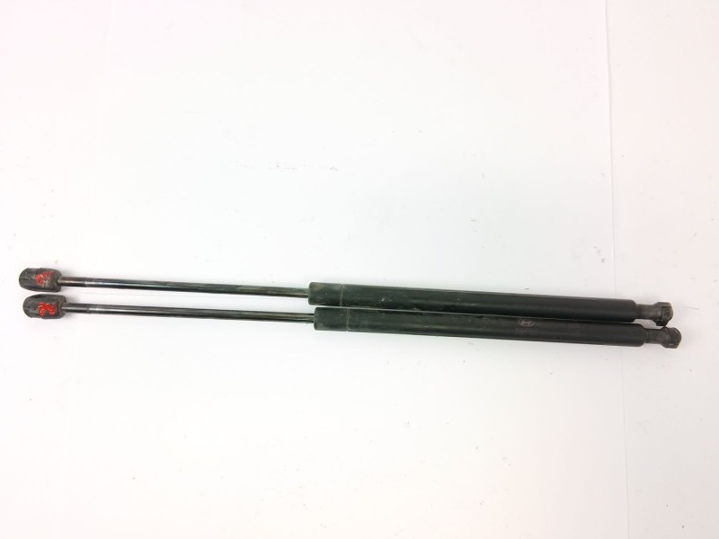Recambio de amortiguadores maletero / porton para hyundai getz (tb) 1.1 básico referencia OEM IAM 817701C000  