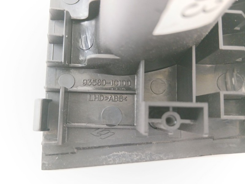 Recambio de mando elevalunas delantero derecho para hyundai getz (tb) 1.1 básico referencia OEM IAM 935801C100  