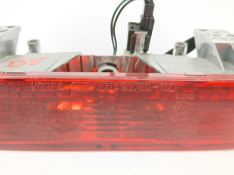 Recambio de luz central de freno para hyundai getz (tb) 1.1 básico referencia OEM IAM 927501C0  