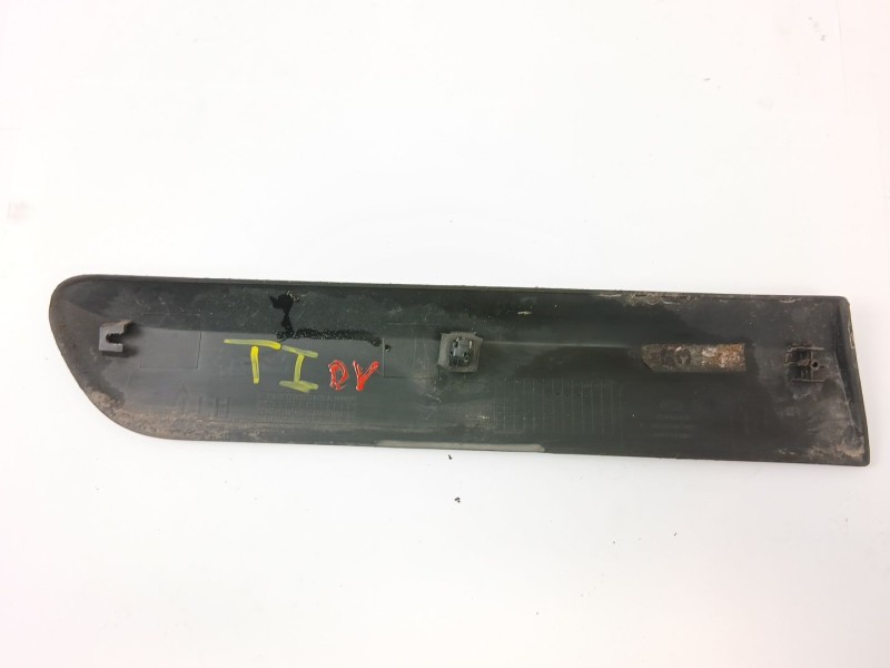 Recambio de moldura para hyundai getz (tb) 1.1 básico referencia OEM IAM 877311C000  