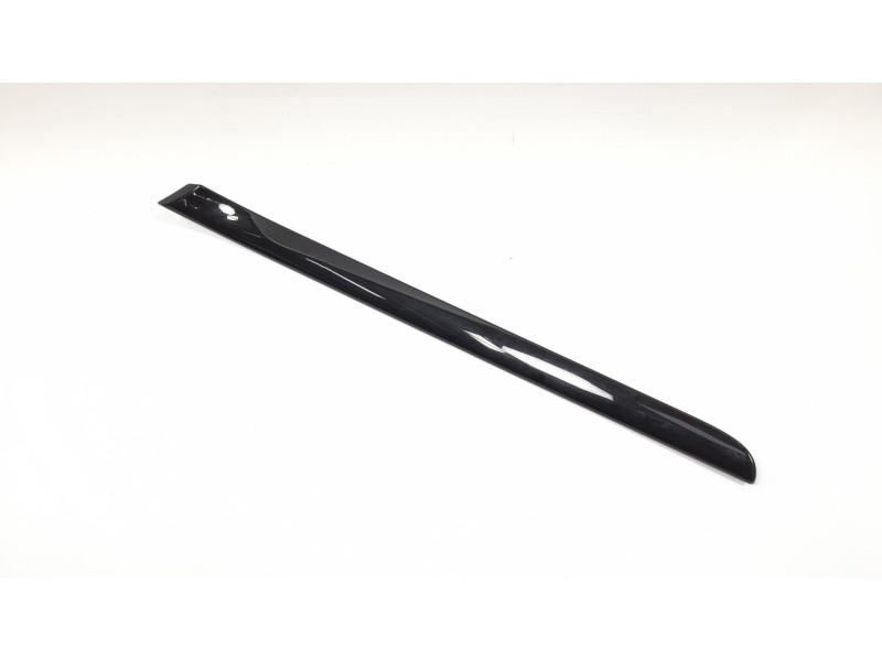 Recambio de moldura para audi a4 avant (8e) 1.9 tdi referencia OEM IAM 8E0867409  