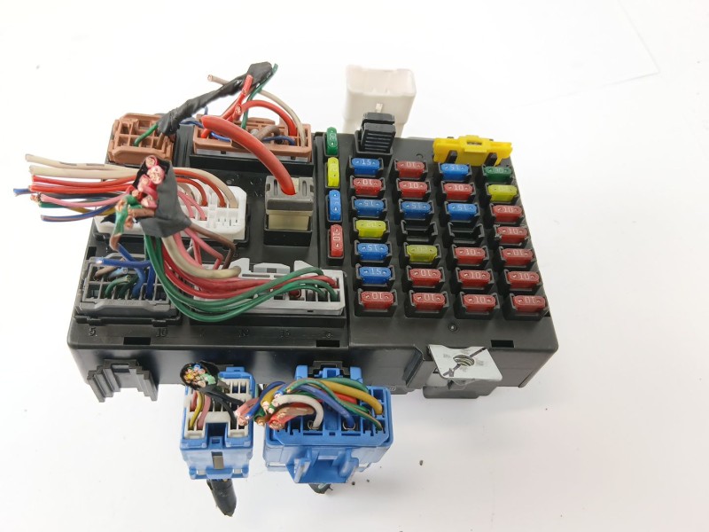 Recambio de caja reles / fusibles para hyundai getz (tb) 1.1 básico referencia OEM IAM 911981C000  