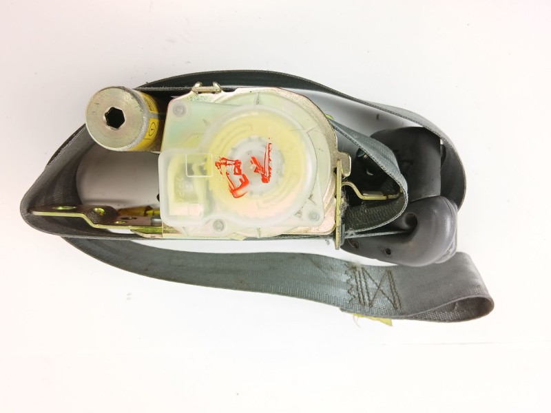 Recambio de cinturon seguridad delantero izquierdo para hyundai getz (tb) 1.1 básico referencia OEM IAM 041046  