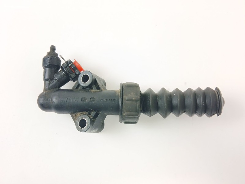 Recambio de bombin embrague para citroën c3 1.1 vivace referencia OEM IAM   