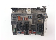 Recambio de caja reles / fusibles para citroën c3 1.1 vivace referencia OEM IAM 9643498880  
