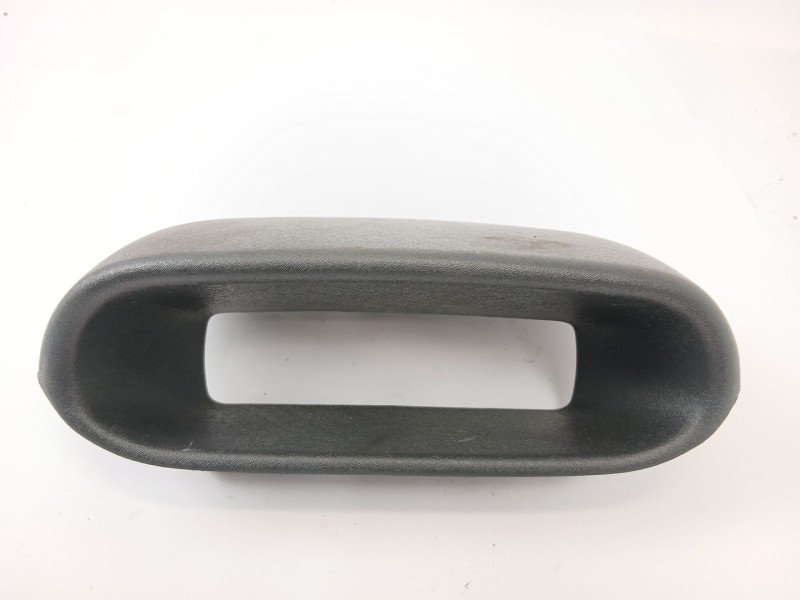 Recambio de moldura para citroën c3 1.1 vivace referencia OEM IAM 9637997177  