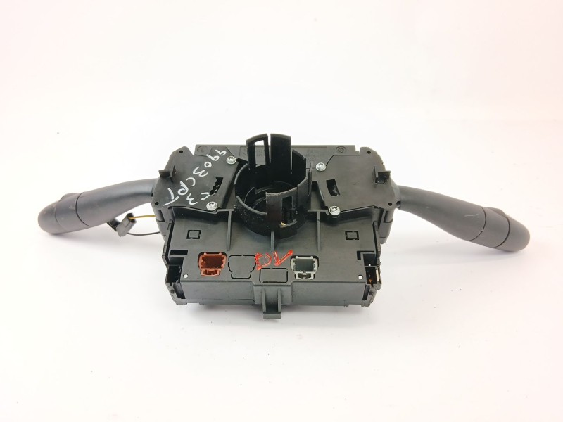 Recambio de mando volante para citroën c3 1.1 vivace referencia OEM IAM 96576767  