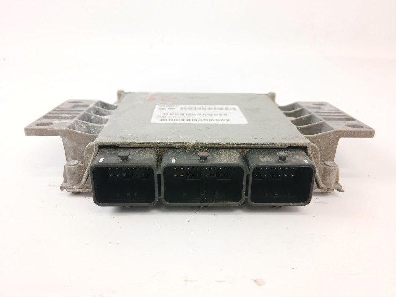 Recambio de centralita motor uce para citroën c3 1.1 vivace referencia OEM IAM 9645989480  