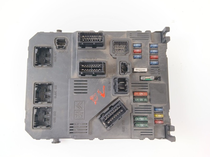 Recambio de caja reles / fusibles para citroën c3 1.1 vivace referencia OEM IAM   