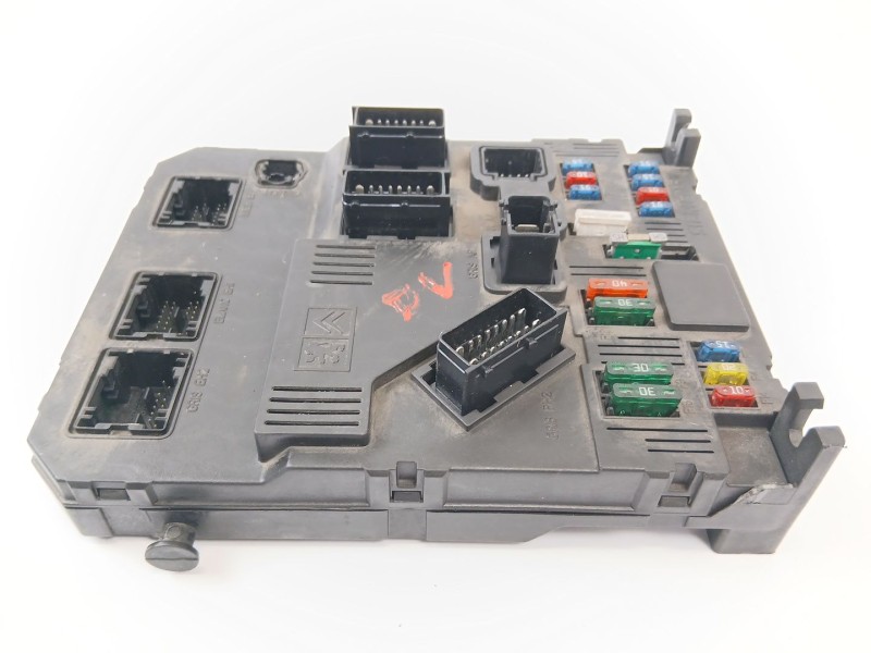 Recambio de caja reles / fusibles para citroën c3 1.1 vivace referencia OEM IAM   