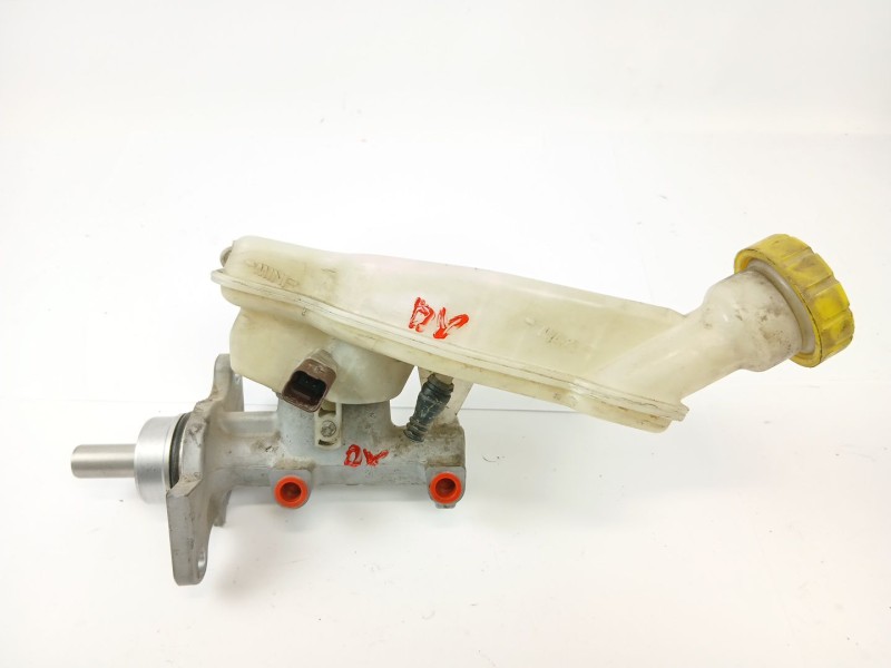Recambio de bomba freno para citroën c3 1.1 vivace referencia OEM IAM 320670938  
