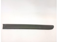 Recambio de moldura para citroën c3 1.1 vivace referencia OEM IAM 9637992777   2