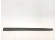 Recambio de moldura para citroën c3 1.1 vivace referencia OEM IAM 9637992477   2