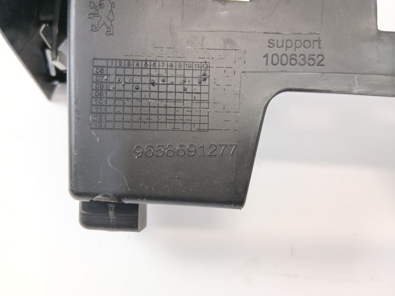 Recambio de moldura para peugeot 308 sw i (4e_, 4h_) 1.6 16v referencia OEM IAM 9658691277  