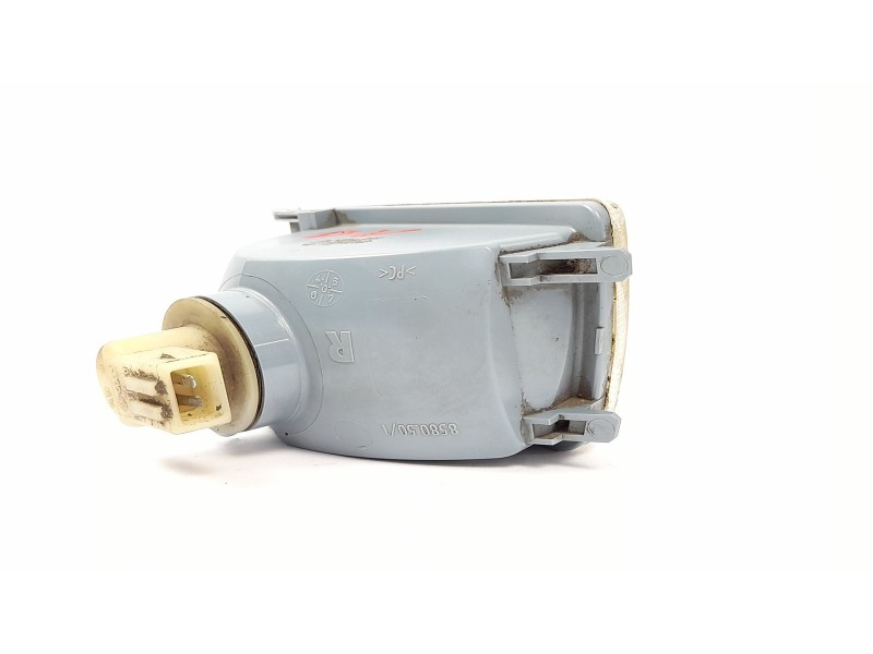 Recambio de piloto delantero derecho para volkswagen vento (1h2) 1.9 td referencia OEM IAM 8580501 858050 