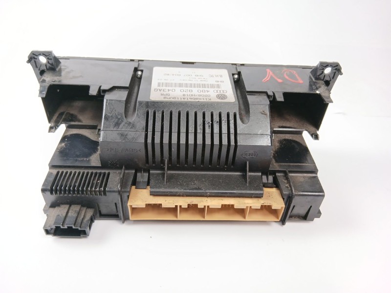 Recambio de mando climatizador para audi a6 avant (4b5) 2.5 tdi referencia OEM IAM 4B0820043  