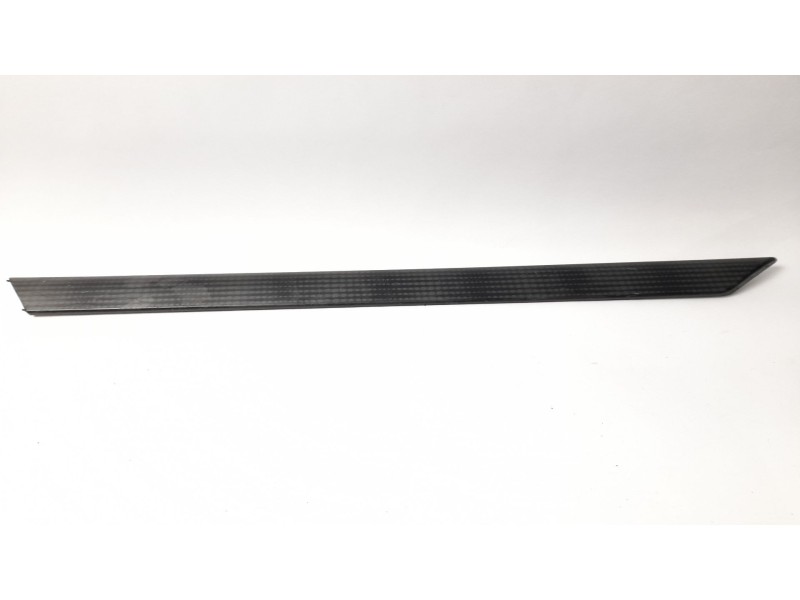 Recambio de moldura para bmw serie 3 touring (e46) 320d referencia OEM IAM 8213996  