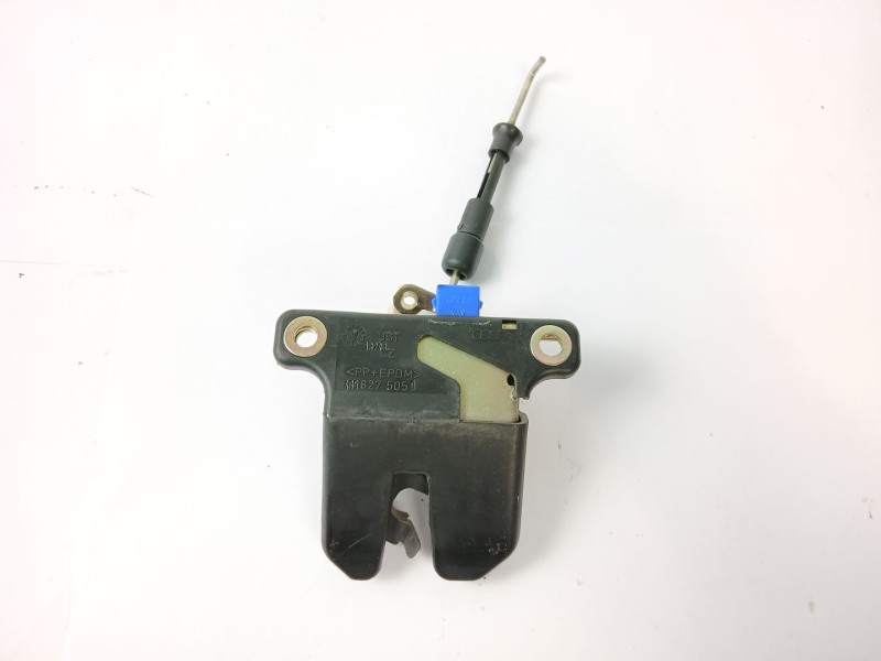 Recambio de cerradura maletero / porton para audi a6 avant (4b5) 2.5 tdi referencia OEM IAM 4B5827505  