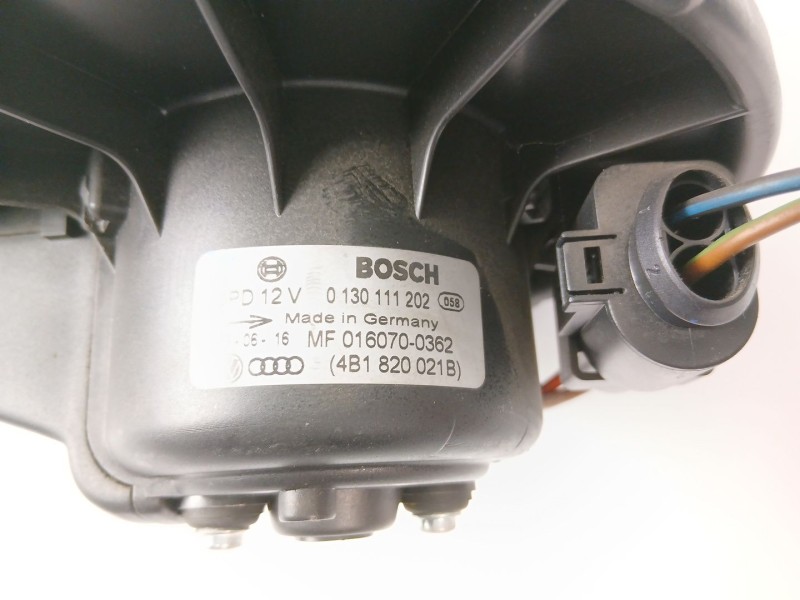 Recambio de motor calefaccion para audi a6 avant (4b5) 2.5 tdi referencia OEM IAM 0130111202  