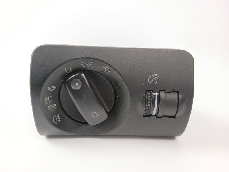 Recambio de mando luces para audi a6 avant (4b5) 2.5 tdi referencia OEM IAM 4B1941531  