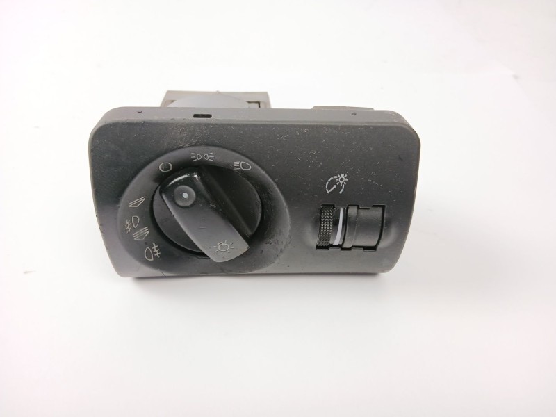 Recambio de mando luces para audi a6 avant (4b5) 2.5 tdi referencia OEM IAM 4B1941531  