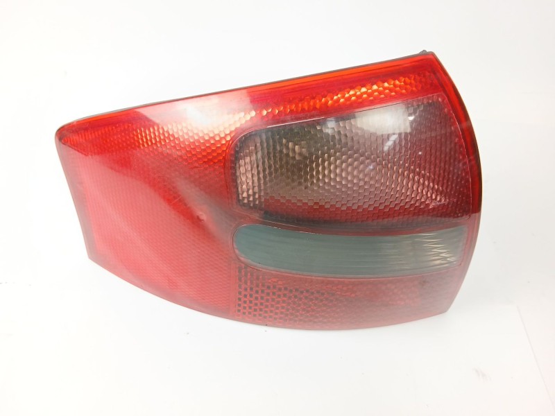 Recambio de piloto trasero izquierdo para audi a6 avant (4b5) 2.5 tdi referencia OEM IAM 485945095  