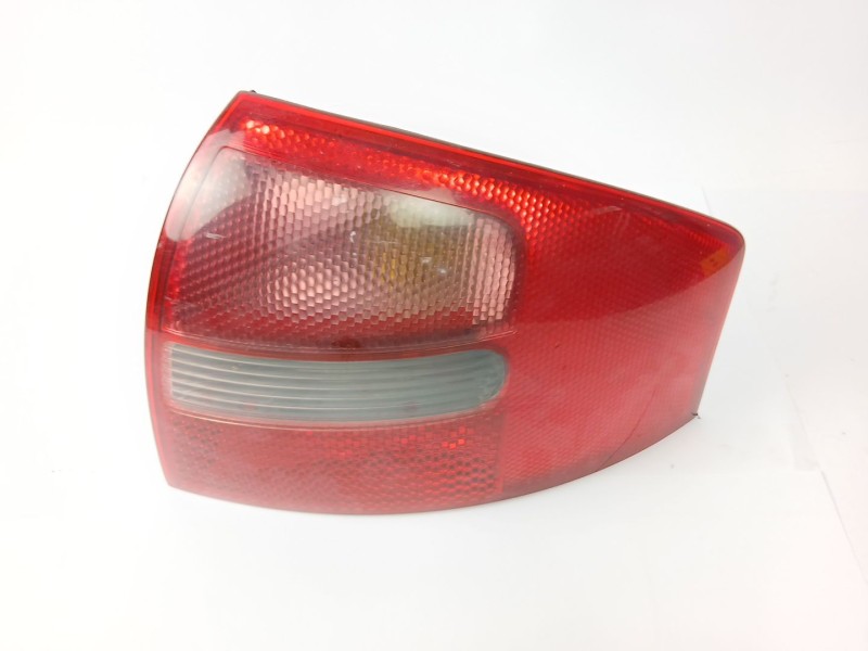 Recambio de piloto trasero derecho para audi a6 avant (4b5) 2.5 tdi referencia OEM IAM 4B5945096  