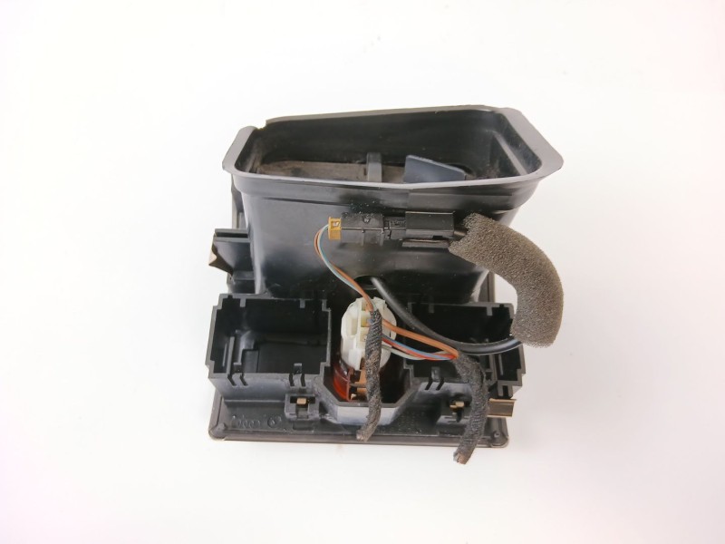Recambio de rejilla aireadora para audi a6 avant (4b5) 2.5 tdi referencia OEM IAM 4B0815743  
