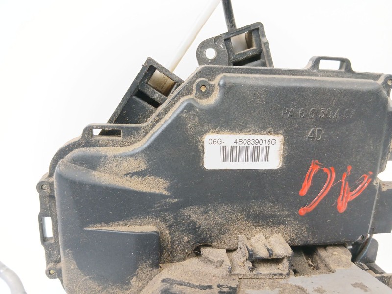 Recambio de cerradura puerta trasera derecha para audi a6 avant (4b5) 2.5 tdi referencia OEM IAM 4B0839016  