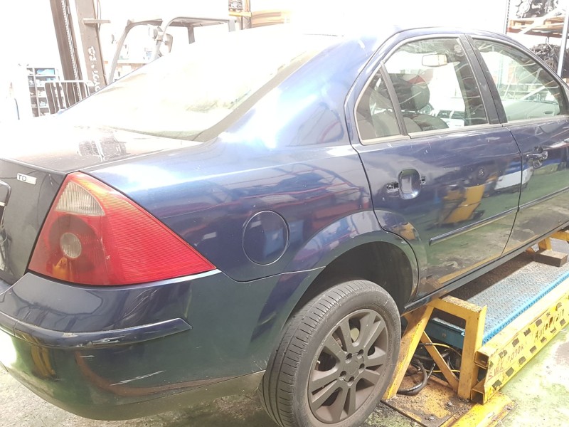ford mondeo iii sedán (b4y) del año 2004