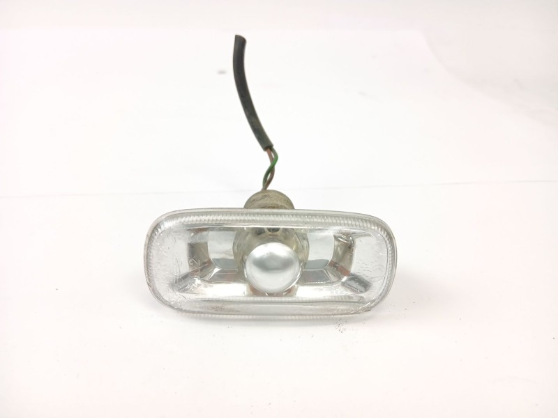 Recambio de piloto lateral izquierdo para audi a6 avant (4b5) 2.5 tdi referencia OEM IAM 8E0949127  