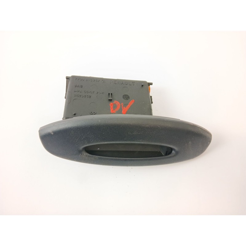 Recambio de cenicero para renault megane i classic (la0/1_) 1.9 dti (la08, la0n) referencia OEM IAM 7700426757  