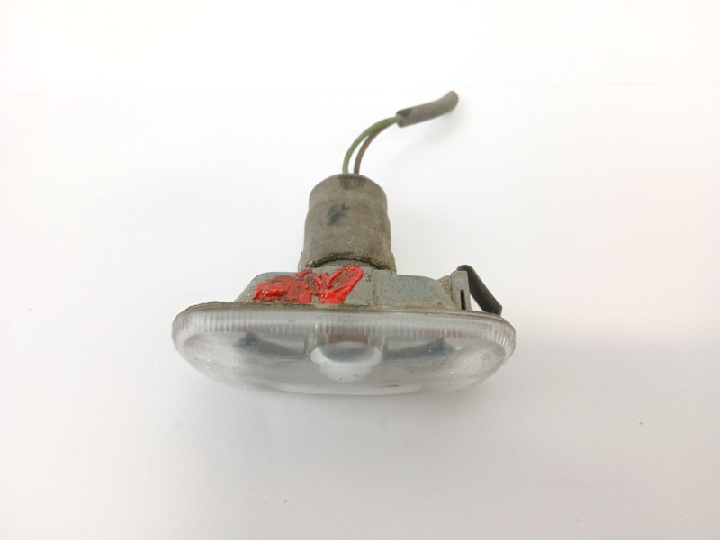 Recambio de piloto lateral derecho para audi a6 avant (4b5) 2.5 tdi referencia OEM IAM 8E0949127  