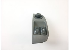 Recambio de mando elevalunas delantero izquierdo para renault megane i classic (la0/1_) 1.9 d (la0a, la0u, la0r) referencia OEM  2